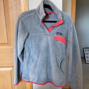 Patagonia Fleece pullover gray and pink